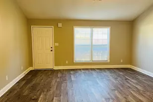 2890 Garnet Way, College Park, GA 30349 - Photo 5