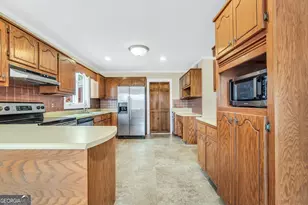 440 Burke Cir, McDonough, GA 30253 - Photo 17