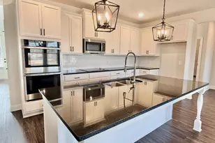 817 Brittany Nichole Ct, Bonaire, GA 31005 - Photo 11