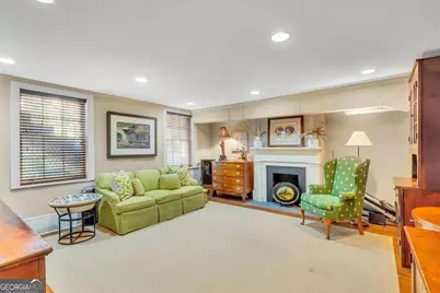 211 E Charlton Street, Savannah, GA 31401 - Photo 39