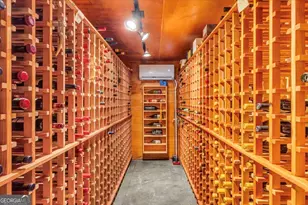 211 E Charlton St, Savannah, GA 31401 - Photo 39