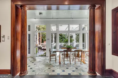 211 E Charlton Street, Savannah, GA 31401 - Photo 19