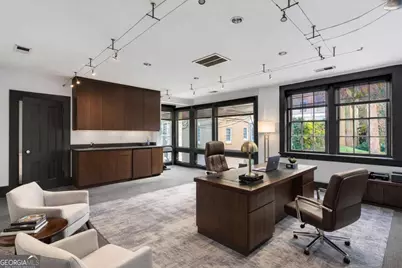 211 E Charlton Street, Savannah, GA 31401 - Photo 53