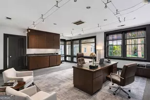 211 E Charlton St, Savannah, GA 31401 - Photo 53