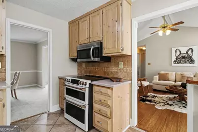 85 London Lane, Sharpsburg, GA 30277 - Photo 11