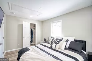 1827 Dunlap Ave, East Point, GA 30344 - Photo 23