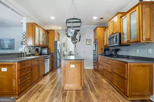 110 Old Wharf Rd, Brunswick, GA 31523 - Photo 9