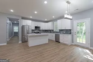 567 M L King Jr Dr, Jefferson, GA 30549 - Photo 7