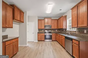 82 Bantry Park Dr, Newnan, GA 30263 - Photo 9