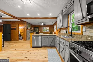 150 Summit St, Ellijay, GA 30540 - Photo 17