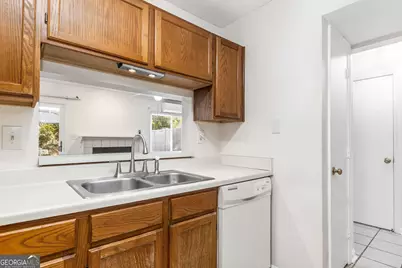 3184 Long Iron Drive, Lawrenceville, GA 30044 - Photo 15