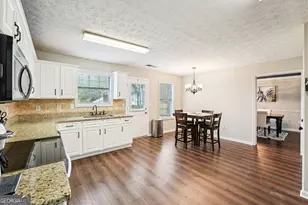 12203 Crestwood Ct, Fayetteville, GA 30215 - Photo 7