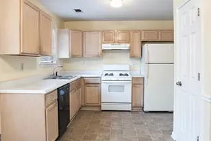 872 Asbury Trail, Lithonia, GA 30058 - Photo 5