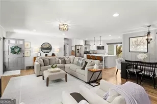 3635 Admiral Dr, Atlanta, GA 30341 - Photo 3