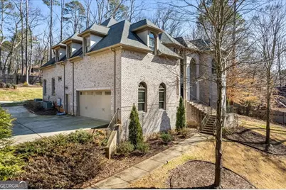 1859 Mountain Shadow, Smoke Rise, GA 30087 - Photo 11