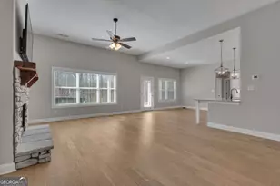 297 Walden Pond Trail, Senoia, GA 30276 - Photo 17