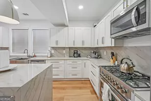 568 John Wesley Dobbs Ave NE, Atlanta, GA 30312 - Photo 13