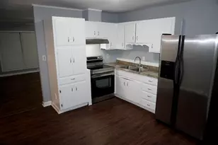 504 Pinecrest Dr, Riverdale, GA 30274 - Photo 9