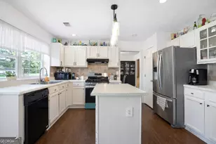 8408 Willows Way, Riverdale, GA 30274 - Photo 17