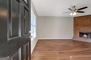 105 Belle Dr, Fayetteville, GA 30214 - Photo 3