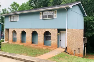 1069 Laurel Ln NW, Conyers, GA 30012 - Photo 3