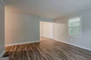 3633 Bunker Hill Dr SW, Atlanta, GA 30331 - Photo 13