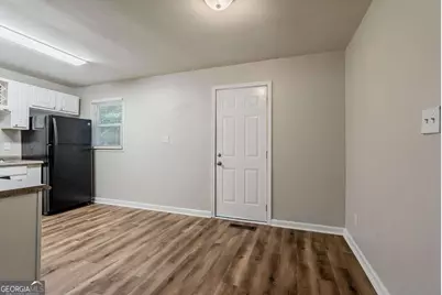3633 Bunker Hill Drive SW, Atlanta, GA 30331 - Photo 11