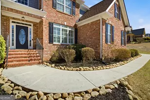 1456 Rockview Ln, Loganville, GA 30052 - Photo 7