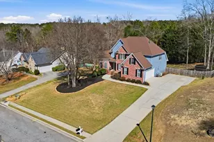 1456 Rockview Ln, Loganville, GA 30052 - Photo 15