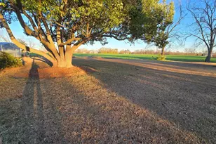 105 Rosemont Rd, Glennville, GA 30427 - Photo 5