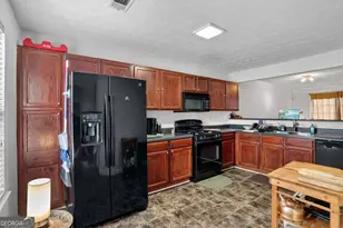 1351 Vintage Pointe Dr, Lawrenceville, GA 30044 - Photo 5