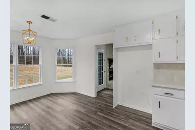 239 Farmbrook Parkway, Stockbridge, GA 30281 - Photo 7