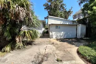 911 Union St, Brunswick, GA 31520 - Photo 3