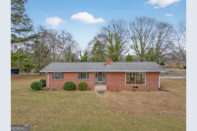 236 6th Avenue, Winder, GA 30680 - Photo 1