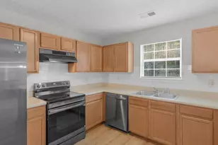 230 Millstone Dr, Hampton, GA 30228 - Photo 9