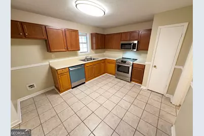 105 Vineyard Pond Drive, Norcross, GA 30071 - Photo 9