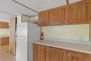 245 Brooks Rd, Jackson, GA 30233 - Photo 9