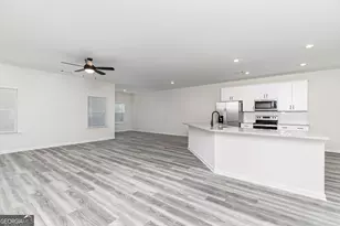 292 Sunfish Cir, Jefferson, GA 30549 - Photo 3