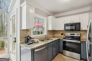 42 Mt Vernon Cir, Atlanta, GA 30338 - Photo 19