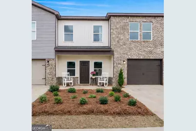 302 Beau Claire Circle, Byron, GA 31008 - Photo 1