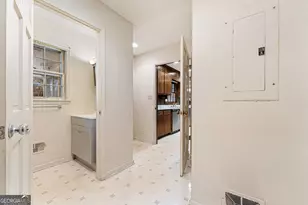 280 Lullwater Rd, Athens, GA 30606 - Photo 17