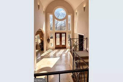 8360 Jett Ferry Road, Sandy Springs, GA 30350 - Photo 9