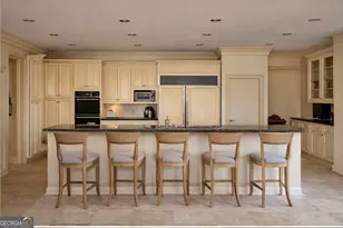 8360 Jett Ferry Rd, Sandy Springs, GA 30350 - Photo 15