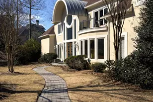 8360 Jett Ferry Rd, Sandy Springs, GA 30350 - Photo 3