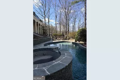 8360 Jett Ferry Road, Sandy Springs, GA 30350 - Photo 7
