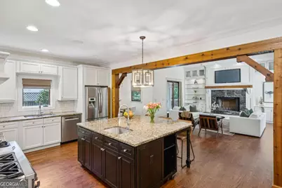 279 Lakeview Avenue NE, Atlanta, GA 30305 - Photo 15