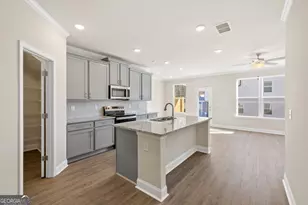 5621 Overview Dr, Flowery Branch, GA 30542 - Photo 5