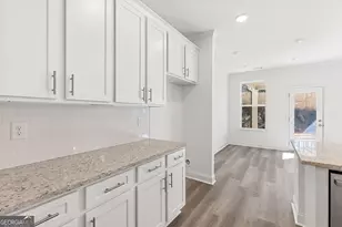 5629 Overview Dr, Flowery Branch, GA 30542 - Photo 3