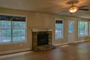 236 Hunting Ct, Jonesboro, GA 30236 - Photo 11