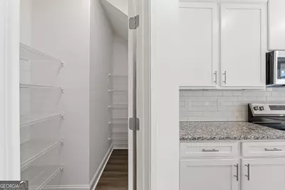 5611 Chickory Drive, Flowery Branch, GA 30542 - Photo 9